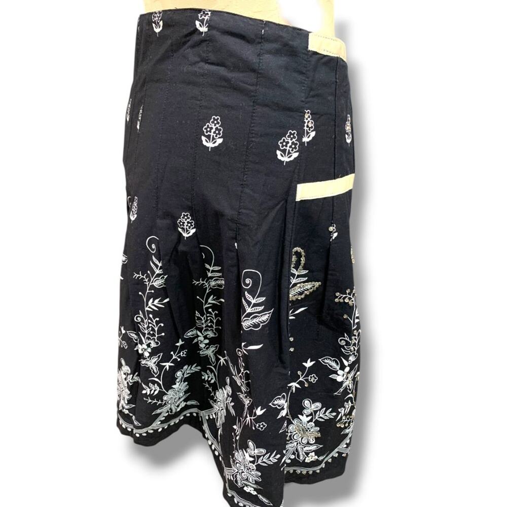 Size 14 Torrid New A-Line Sequin Embellished Black Skirt White Floral - Picture 7 of 11